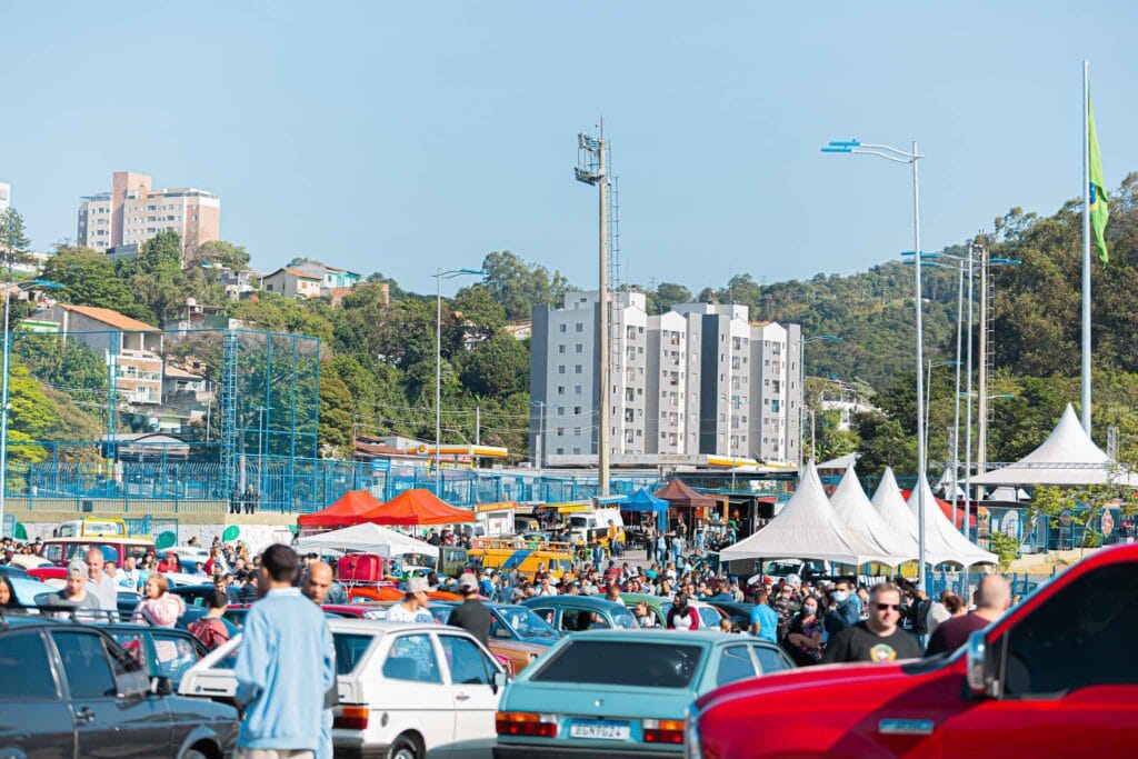 8º Encontro de Carros Antigos de Itapevi traz clássicos automotivos e shows gratuitos