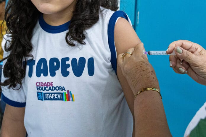 vacinacao-nas-escolas-itapevi-2025-cemeb